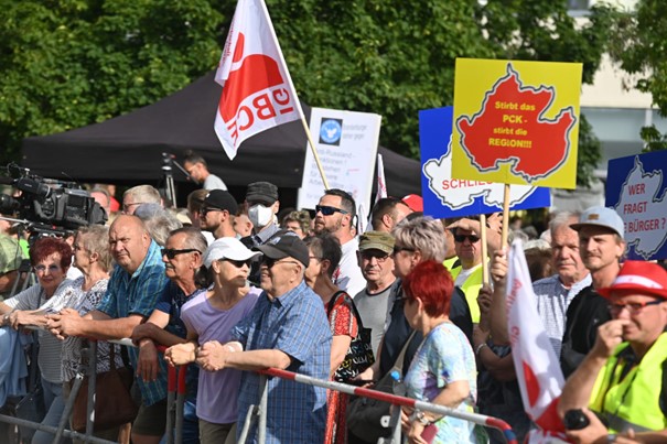 Protestdemonstration für den Erhalt der PCK Raffinerie Schwedt